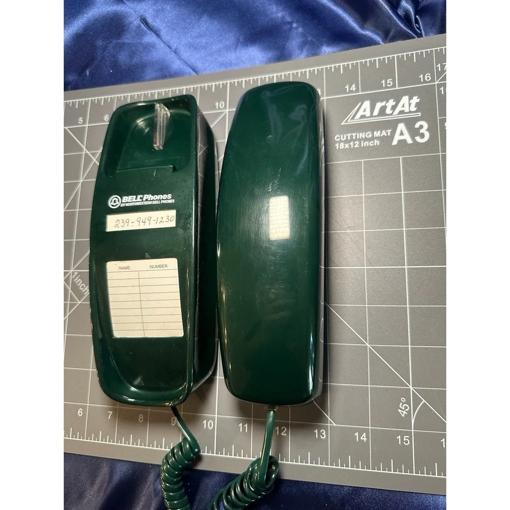 Northwestern Bell Phones Favorite Forest Green Push Button Retro Slimline
